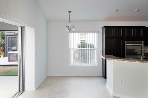 House in The Villages, Florida 3 bedrooms, 178.56 sq.m. № 1614702 - photo 16