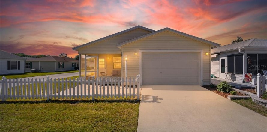 Casa en The Villages, Florida 2 dormitorios, 107.4 m2 № 2236126