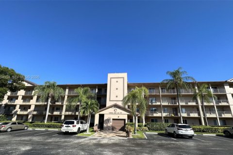 Condo in Pembroke Pines, Florida, 1 bedroom  № 2068285