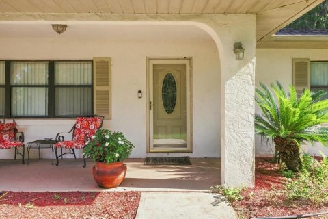 House in Crystal River, Florida 3 bedrooms, 140.84 sq.m. № 2308864 - photo 4
