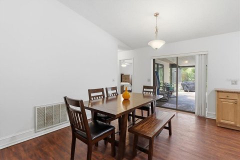 House in Crystal River, Florida 3 bedrooms, 140.84 sq.m. № 2308864 - photo 8