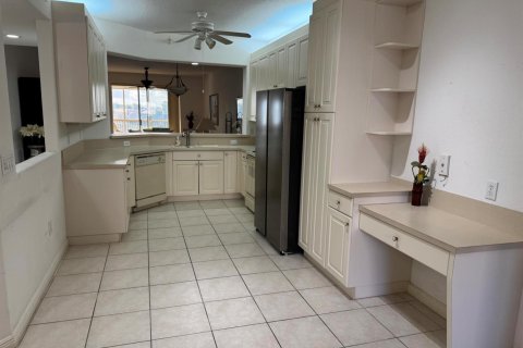 Купить кондоминиум в Тамарак, Флорида 5 комнат, 158.4м2, № 2241110 - фото 9