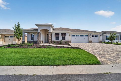 House in Ocala, Florida 3 bedrooms, 205.41 sq.m. № 2405085 - photo 4
