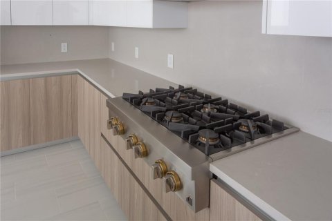 Снять в аренду кондоминиум в Сент-Питерсберг, Флорида 5 комнат, 246.93м2, № 2106027 - фото 5