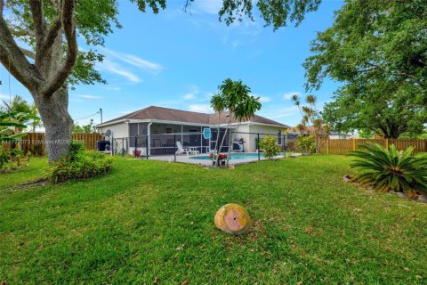 Casa en venta en Port St. Lucie, Florida, 3 dormitorios, 133.78 m2 № 1713899 - foto 16