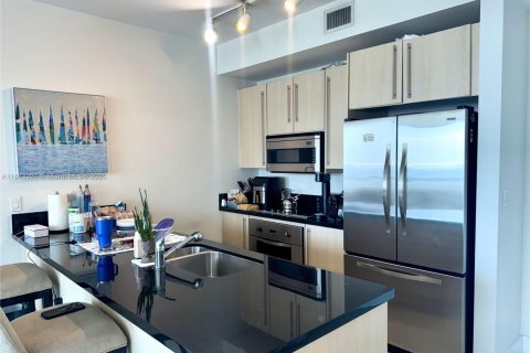 Condominio en venta en Miami, Florida, 2 dormitorios, 94.11 m2 № 1936342 - foto 2