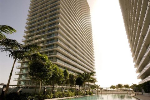 Condominio en venta en Miami, Florida, 2 dormitorios, 94.11 m2 № 1936342 - foto 11