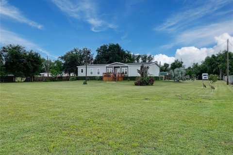 House in Haines City, Florida 3 bedrooms, 195.84 sq.m. № 2224638 - photo 2