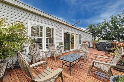 House in Haines City, Florida 3 bedrooms, 195.84 sq.m. № 2224638 - photo 20