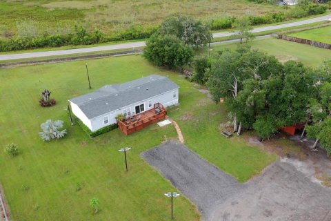 House in Haines City, Florida 3 bedrooms, 195.84 sq.m. № 2224638 - photo 22