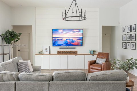 Villa ou maison à vendre à Port St. Lucie, Floride: 4 chambres, 221.01 m2 № 2058982 - photo 4