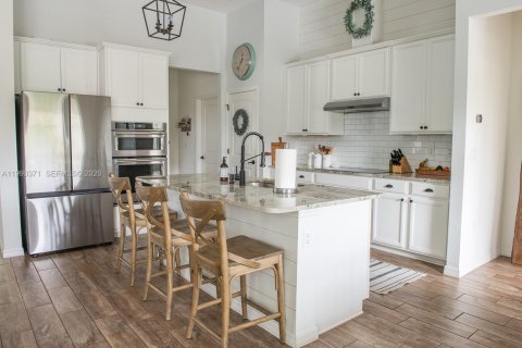 Villa ou maison à vendre à Port St. Lucie, Floride: 4 chambres, 221.01 m2 № 2058982 - photo 6