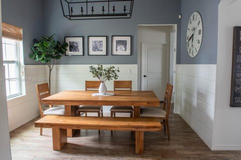 Villa ou maison à vendre à Port St. Lucie, Floride: 4 chambres, 221.01 m2 № 2058982 - photo 20