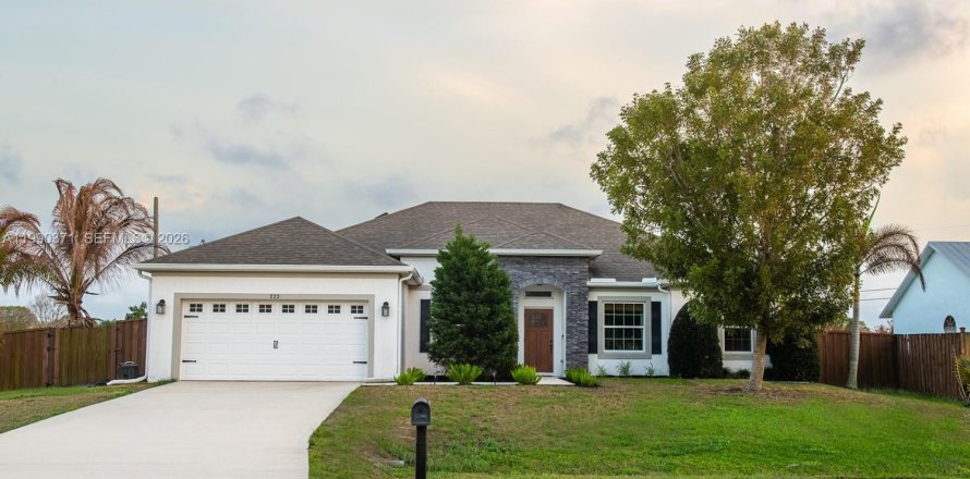 Villa ou maison à Port St. Lucie, Floride 4 chambres, 221.01 m2 № 2058982