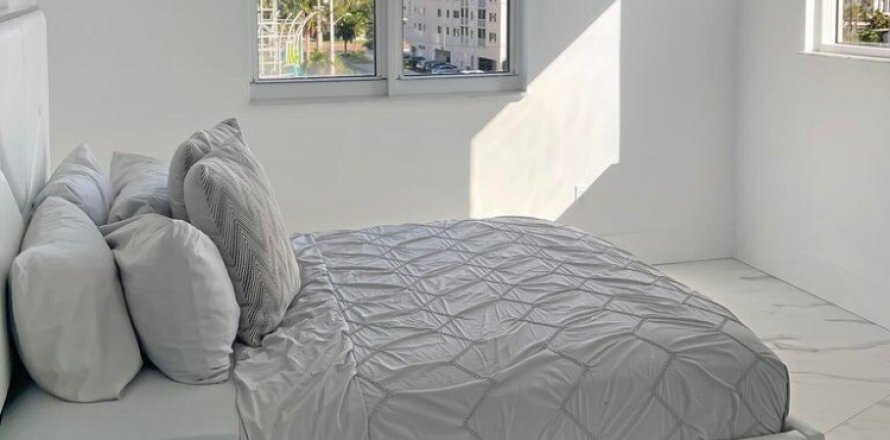 Condo in Fort Lauderdale, Florida, 2 bedrooms № 1208674