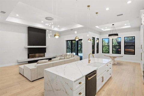 Купить виллу или дом в Норт-Порт, Флорида 6 комнат, 205.41м2, № 2433538 - фото 31