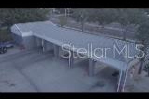 Commercial property in Seffner, Florida № 1724336 - photo 7