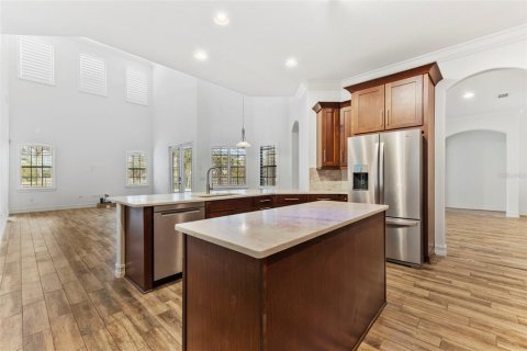 House in Orlando, Florida 5 bedrooms, 334.63 sq.m. № 1819668 - photo 8