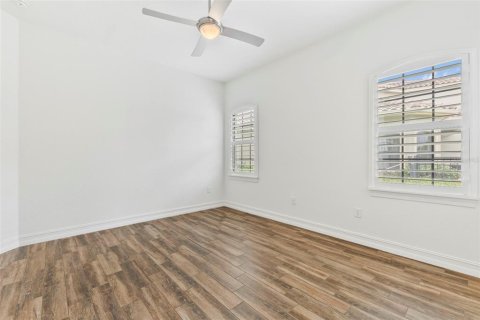 House in Orlando, Florida 5 bedrooms, 334.63 sq.m. № 1819668 - photo 27