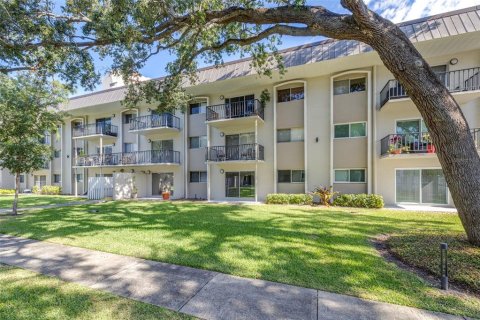 Condo in Tampa, Florida, 1 bedroom № 2092010 - photo 17