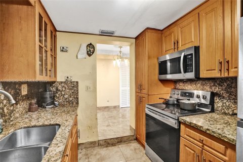 Casa en venta en Hollywood, Florida, 4 dormitorios, 171.59 m2 № 2076746 - foto 28