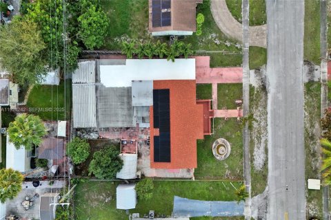 Casa en venta en Hollywood, Florida, 4 dormitorios, 171.59 m2 № 2076746 - foto 19