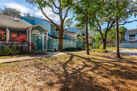 Купить таунхаус в Норт-Лодердейл, Флорида 1 спальня, 88.72м2, № 2011239 - фото 26