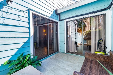 Купить таунхаус в Норт-Лодердейл, Флорида 1 спальня, 88.72м2, № 2011239 - фото 23