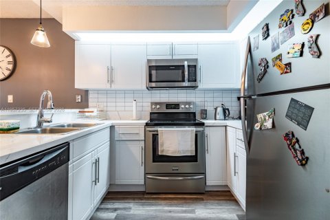 Купить таунхаус в Норт-Лодердейл, Флорида 1 спальня, 88.72м2, № 2011239 - фото 5