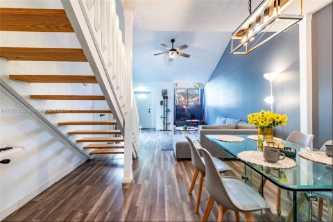 Купить таунхаус в Норт-Лодердейл, Флорида 1 спальня, 88.72м2, № 2011239 - фото 10