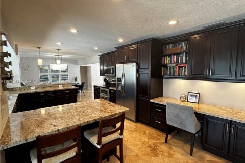 Купить виллу или дом в Холливуд, Флорида 7 комнат, 219.44м2, № 2042317 - фото 7