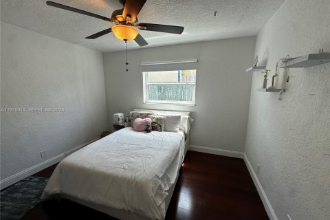 Купить виллу или дом в Холливуд, Флорида 7 комнат, 219.44м2, № 2042317 - фото 14