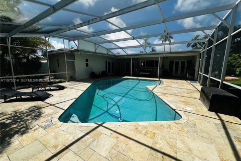 Купить виллу или дом в Холливуд, Флорида 7 комнат, 219.44м2, № 2042317 - фото 23