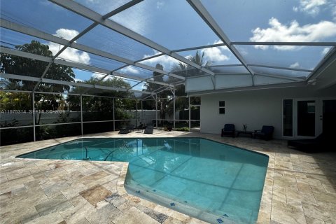 Дом в Холливуд, Флорида 7 комнат, 219.44м2 № 2042317