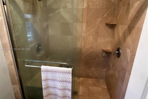 Купить виллу или дом в Холливуд, Флорида 7 комнат, 219.44м2, № 2042317 - фото 19