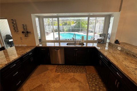 Купить виллу или дом в Холливуд, Флорида 7 комнат, 219.44м2, № 2042317 - фото 9