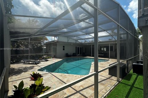Купить виллу или дом в Холливуд, Флорида 7 комнат, 219.44м2, № 2042317 - фото 22