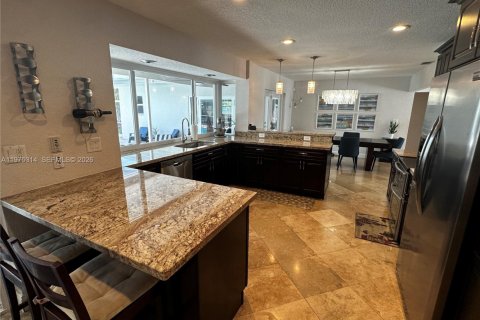 Купить виллу или дом в Холливуд, Флорида 7 комнат, 219.44м2, № 2042317 - фото 8