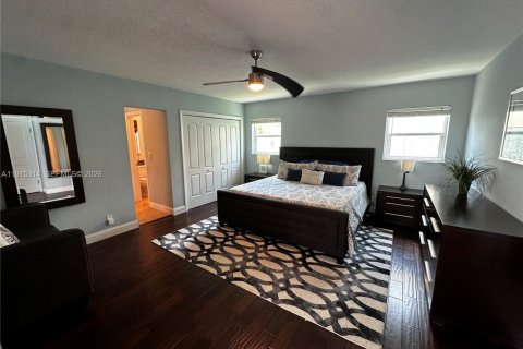 Купить виллу или дом в Холливуд, Флорида 7 комнат, 219.44м2, № 2042317 - фото 17