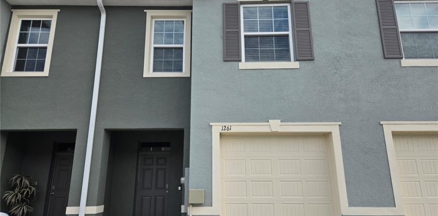 Adosado en Davenport, Florida 3 dormitorios, 157.19 m2 № 1885414