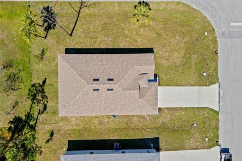 House in Port Charlotte, Florida 4 bedrooms, 184.88 sq.m. № 1428908 - photo 9