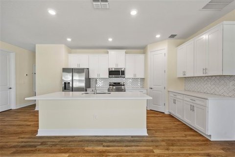House in Port Charlotte, Florida 4 bedrooms, 184.88 sq.m. № 1428908 - photo 18
