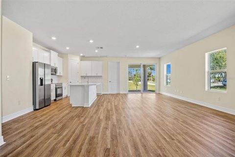 House in Port Charlotte, Florida 4 bedrooms, 184.88 sq.m. № 1428908 - photo 13