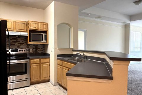 Condominio en alquiler en Orlando, Florida, 2 dormitorios, 114.55 m2 № 2100084 - foto 3