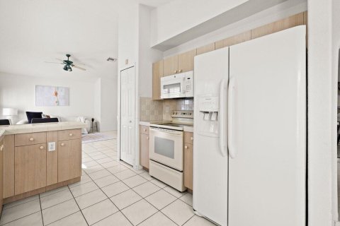 House in Pembroke Pines, Florida 3 bedrooms, 167.5 sq.m. № 2146967 - photo 14