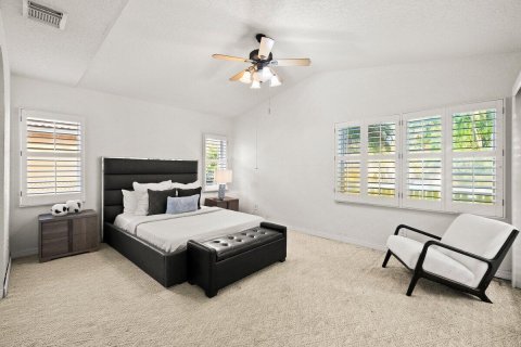 House in Pembroke Pines, Florida 3 bedrooms, 167.5 sq.m. № 2146967 - photo 15