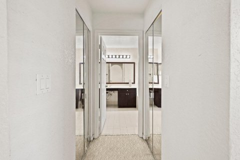 House in Pembroke Pines, Florida 3 bedrooms, 167.5 sq.m. № 2146967 - photo 17