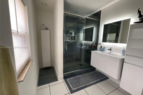 Купить виллу или дом в Мирамар, Флорида 3 спальни, 117.06м2, № 2078381 - фото 15