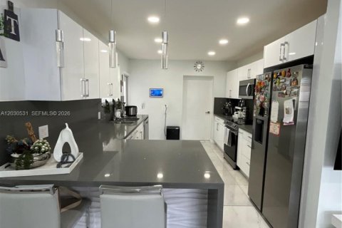 Купить виллу или дом в Мирамар, Флорида 3 спальни, 117.06м2, № 2078381 - фото 8