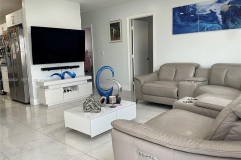Купить виллу или дом в Мирамар, Флорида 3 спальни, 117.06м2, № 2078381 - фото 5
